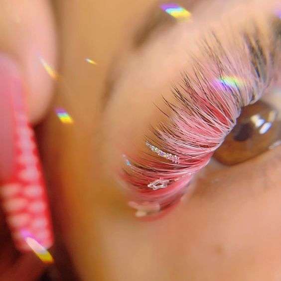 lavislash-pink-lash-extension-pink-lashes-color-lashes-color-lash-extension-barbie