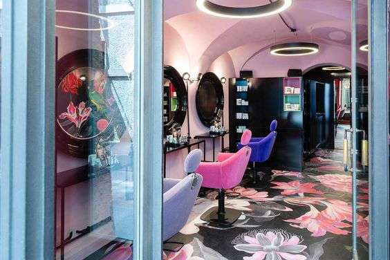 lavislash-brow-and-lash-bar-the-lash-bar-lash-extensions